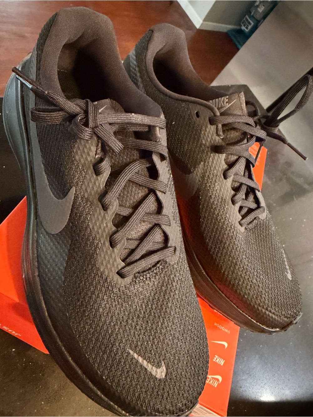 Nike Revolution 8 Men's Black Mesh Running Shoes